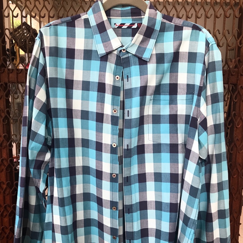 Men’s Modern Amusement XL Shirt